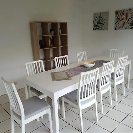 펜션 Ferienhaus Seerose 엠덴